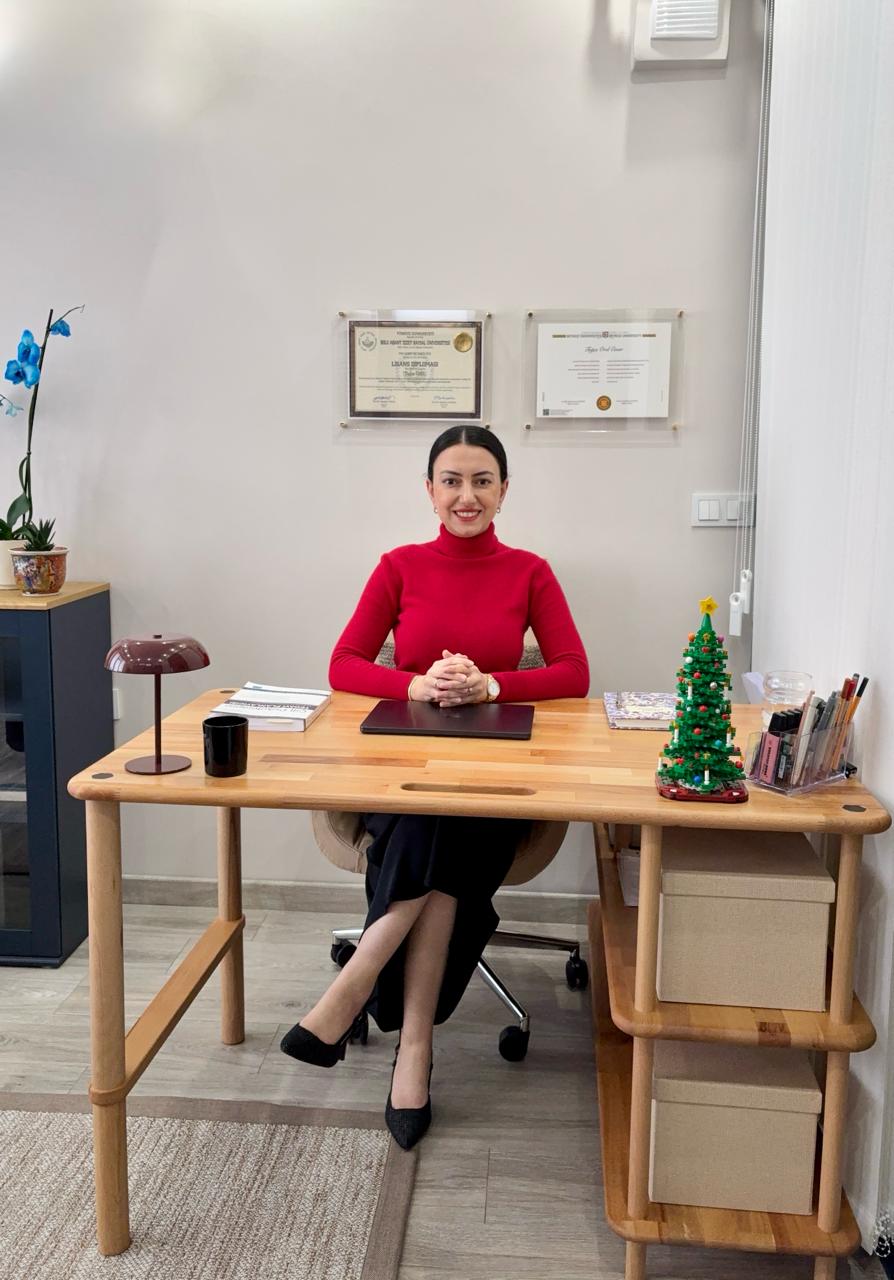 Klinik Psikolog Tuğçe Orel Cesur ofisinde